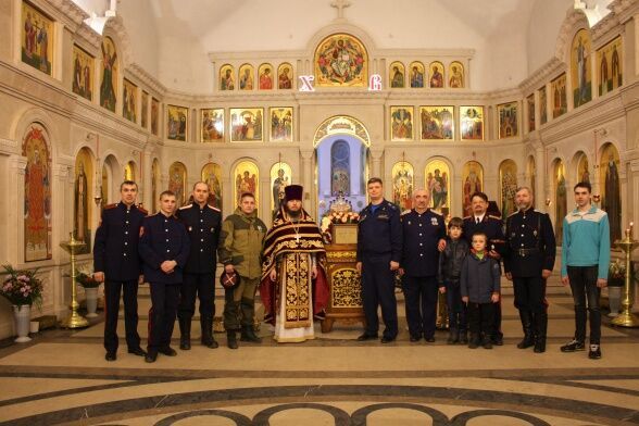 Коломенское казачество посетило приход Троицкого храма Коломенское казачество посетило приход Троицкого храма