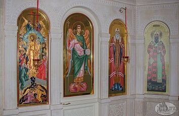 Новые иконы Троицкого храма