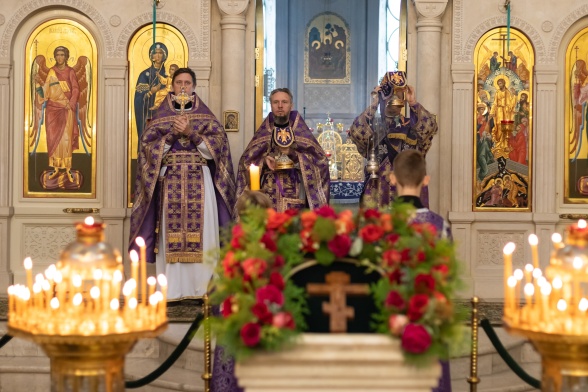 Воздвижения Честного и Животворящего Креста Господня