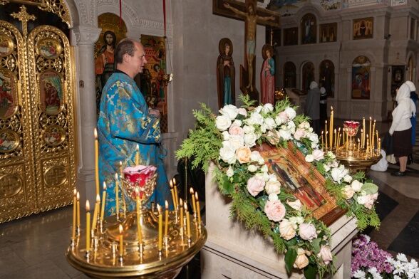 Покров Пресвятой Богородицы