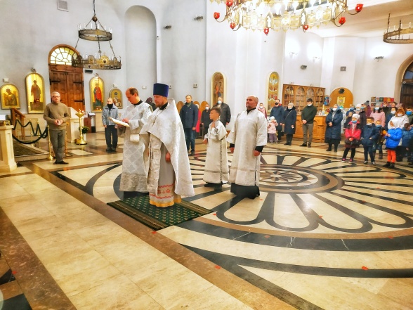 День Архистратига Михаила и прочих Сид Бесплотных на приходе Троицкого храма