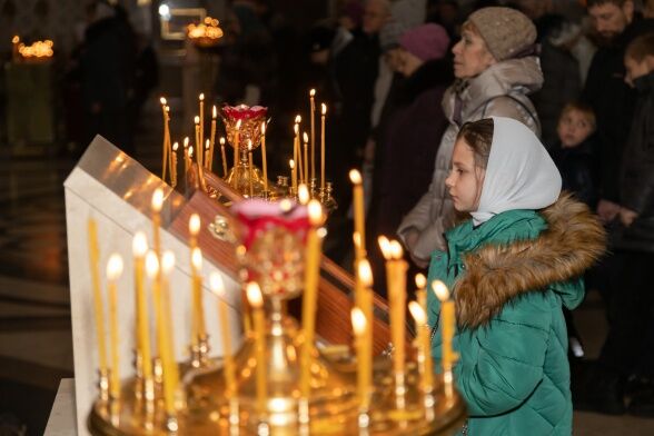 Утренняя Божественная литургия. Адамово изгнание