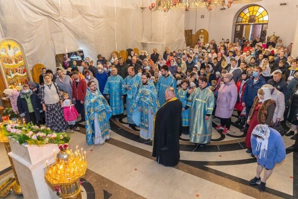 С праздником Покрова Пресвятой Богородицы!