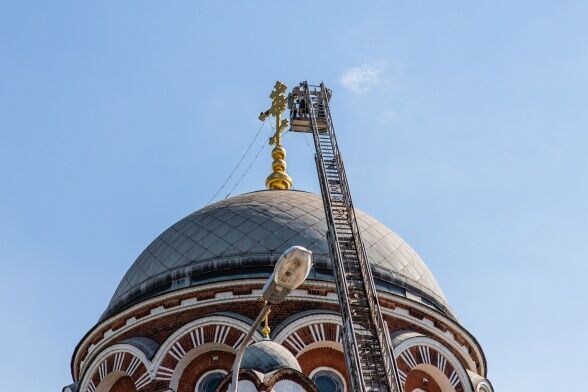 Обследование купола и креста храма