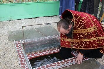 Освящение источника свт. Николая Мирликийского