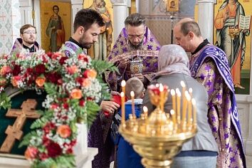 Воздвижение Честнаго и Животворящего Креста Господня