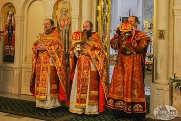 ХРИСТОС ВОСКРЕСЕ!