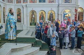 Успение пресвятой Богородицы и Приснодевы Марии