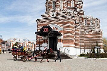 Утренняя Божественная литургия в праздник Пасхи!