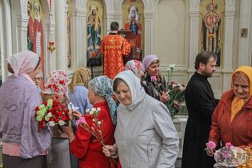 День Жен-Мироносиц