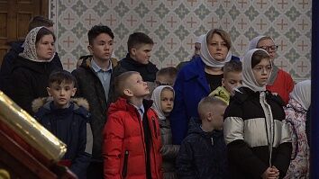 Торжественная служба вечером Великого Четверга