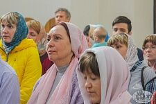 День Жен-Мироносиц