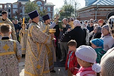 Перенесение мощей святых благоверных князей Петра и Февронии Муромских