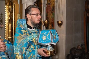 Покров Пресвятой Богородицы