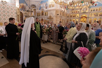 Всенощное бдение архиерейским чином накануне дня Святой Троицы