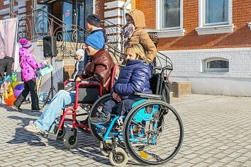 Праздник масленицы на приходе Троицкого храма