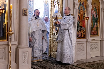 Божественная Литургия в воскресенье, на неделе тридцать третьей по Пятидесятнице, по Богоявлению