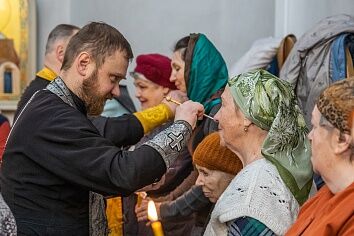 В Троицком храме было совершено таинство Соборования