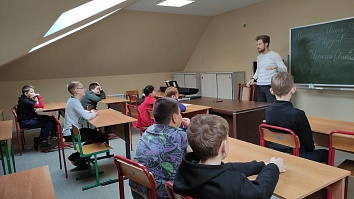 Занятия в Воскресной школе помогают жить в мире и согласии с ближними