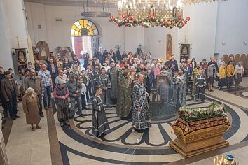 Чин Погребения Плащаницы
