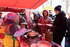 Широкая Масленица на приходе Троицкого храма