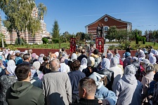 Перенесение мощей святых благоверных князей Петра и Февронии Муромских