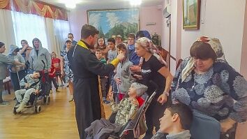 Причастие детей-инвалидов 