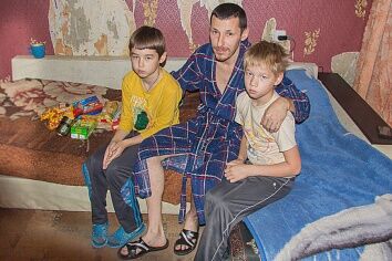"Согреем Детские Сердца"