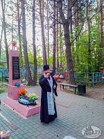 Панихида на щуровском кладбище