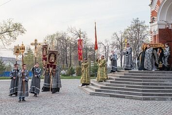 Чин Погребения Плащаницы