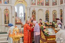 День Жен-Мироносиц