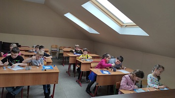 Занятия в Воскресной школе помогают жить в мире и согласии с ближними