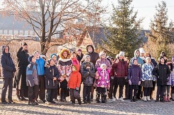 Крест колокольни Троицкого храма занял свое место после реставрации