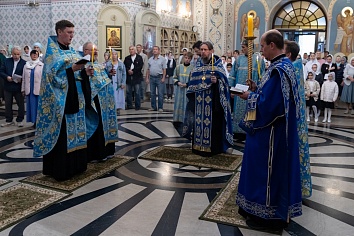 Всенощное бдение в канун праздника Успения Пресвятой Богородицы