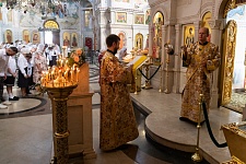 Перенесение мощей святителя и чудотворца Николая из Мир Ликийских в Бар