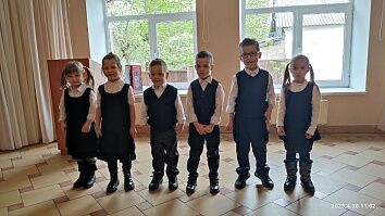 Праздник жён — мироносиц — замечательный повод устроить небольшой уютный пасхальный концерт!