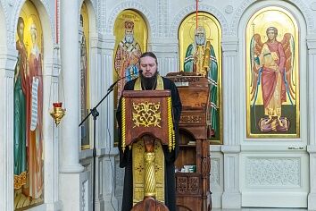 Миссионерская литургия прошла в Троицком храме