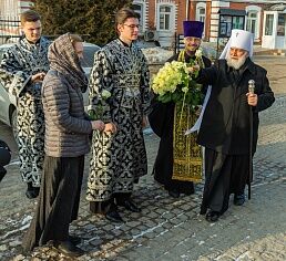 Митрополит Крутицкий и Коломенский Павел посетил Троицкий храм