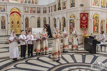 День Жен-Мироносиц