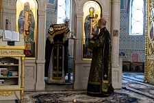 Богослужение Великой Пятницы с Выносом Плащаницы