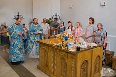 Празднование Казанской иконы Божией Матери