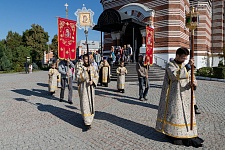 Перенесение мощей святых благоверных князей Петра и Февронии Муромских