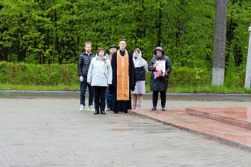 Митинг в парке Дубовая роща