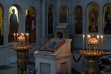 Утреня Великой Пятницы с чтением двенадцати Евангелий