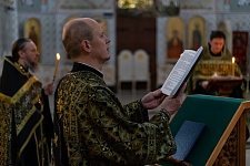 Богослужение Великой Пятницы с Выносом Плащаницы