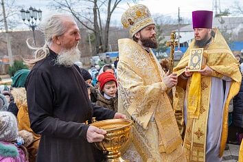 Престольный праздник Троицкого храма и 20-летие Православной гимназии святителя Филарета Московского 