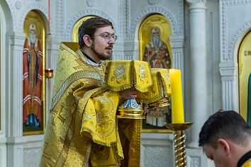 Миссионерская литургия прошла в Троицком храме