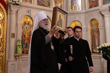 Всенощное бдение архиерейским чином накануне дня Святой Троицы