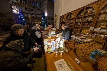 Патронажные прихожане посетили Троицкий храм