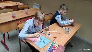 Праздник жён — мироносиц — замечательный повод устроить небольшой уютный пасхальный концерт!